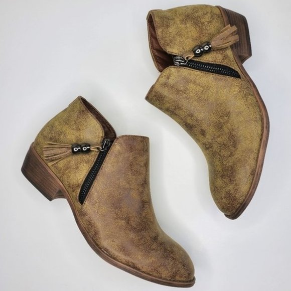 Tassel Zipper Ankle Boots - Picture 4 of 8